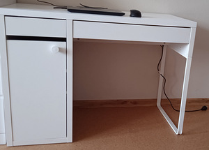 Письменный стол ikea (1 фото из 8)