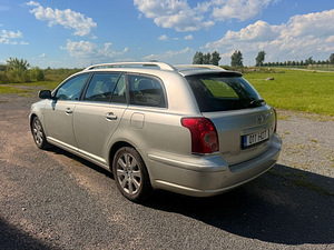 Toyota (5 фото из 9)