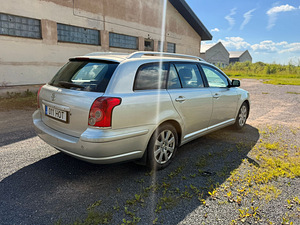 Toyota (6 фото из 9)