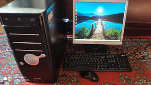 Koмпьютер Intel Core 2 (1 фото из 4)