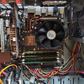 Koмпьютер Intel Core 2