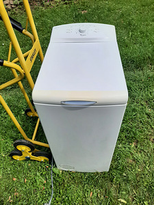 Стиральная машина Whirlpool AWE 2319 (3 фото из 5)