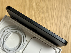 Apple iPhone 15 Black 128GB uueväärne! Aku 100% (2 foto / 7)