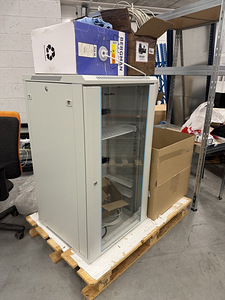 Serverikapp / võrgukapp XtendLan 19" 22U 600x600 (1 foto / 2)