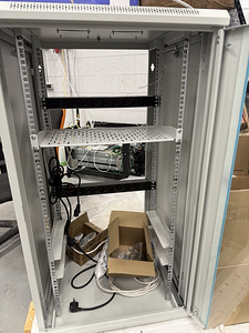 Serverikapp / võrgukapp XtendLan 19" 22U 600x600 (2 foto / 2)