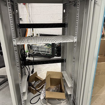 Serverikapp / Сетевой шкаф XtendLan 19" 22U 600x600