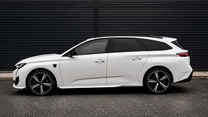 Peugeot 308 GT Pakett 1.5 96kW GT Pakett (8 foto / 13)
