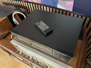 Pioneer PD-M630 CD-плеер (1990) (4 фото из 6)