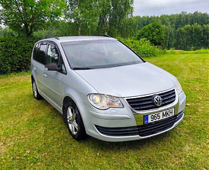 Vw touran 1.9tdi 77kw 2007a. (4 foto / 10)