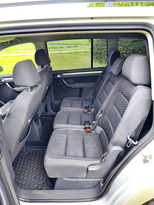 Vw touran 1.9tdi 77kw 2007a. (5 foto / 10)