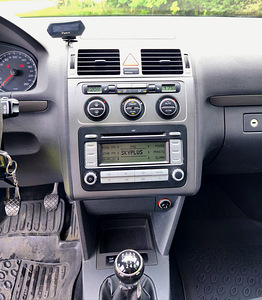 Vw touran 1.9tdi 77kw 2007a. (7 foto / 10)