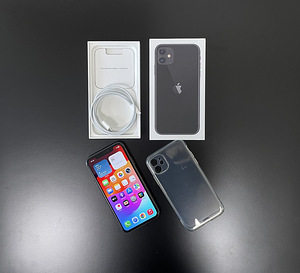 Apple iPhone 11 64 ГБ (1 фото из 5)