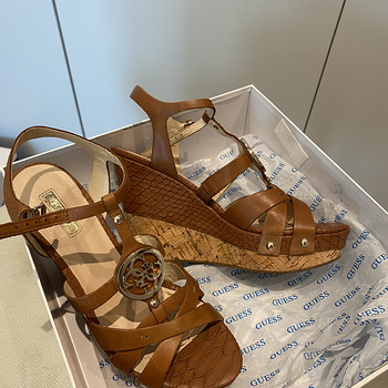 Guess босоножки 39 размер