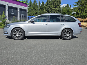 Skoda литые диски 17" 5x112 + летние шины 225/50R17 (8 фото из 8)
