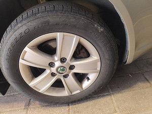 SKODA OCTAVIA (3 фото из 10)