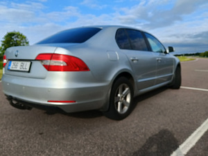 SKODA SUPERB FACELIFT automat 2014 a (3 foto / 15)