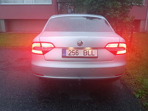 SKODA SUPERB FACELIFT automat 2014 a (9 foto / 15)