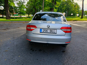 SKODA SUPERB FACELIFT automat 2014a (14 фото из 15)