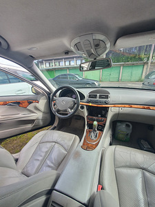 W211 на разбор (5 фото из 10)