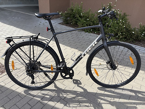 TREK FX 3 Disc Equipped гибридный велосипед (1 фото из 4)
