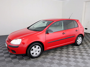 Volkswagen Golf Comfortline 1.6 75kW (2 foto / 7)