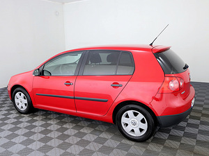 Volkswagen Golf Comfortline 1.6 75kW (4 foto / 7)