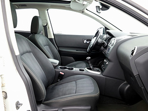 Nissan Qashqai Comfort Facelift 1.6 84kW (6 foto / 8)