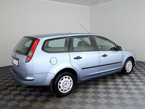 Ford Focus Comfort 1.6 74kW (3 foto / 7)