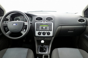 Ford Focus Comfort 1.6 74kW (5 foto / 7)