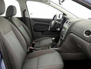 Ford Focus Comfort 1.6 74kW (6 foto / 7)