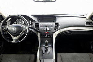 Honda Accord Comfort ATM 2.2 i-CTDi 110kW (5 foto / 7)