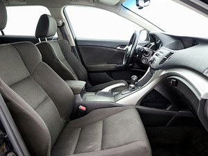 Honda Accord Comfort ATM 2.2 i-CTDi 110kW (6 foto / 7)