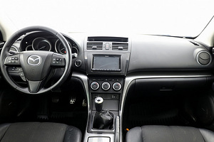 Mazda 6 Luxury Facelift 2.2 TD 132kW (5 фото из 7)