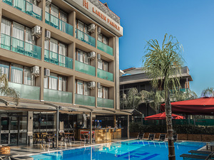 LAREN FAMILY HOTEL & SPA (2 foto / 10)