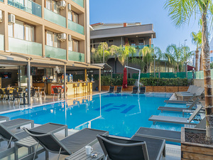 LAREN FAMILY HOTEL & SPA (3 foto / 10)