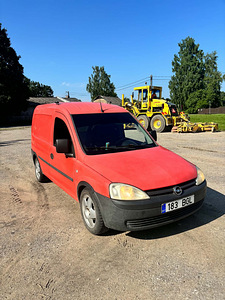 Opel Combo 1.3D 55 кВт (1 фото из 6)