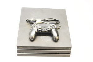 Игровая приставка Playstation 4 Pro 1TB (2 фото из 2)