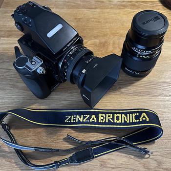 Bronica ETRSi