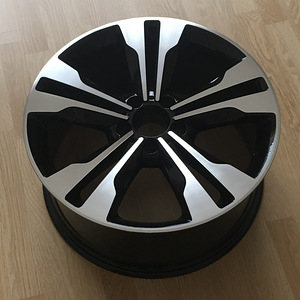 Valuveljed 18" V-klass AMG Design (2 foto / 2)