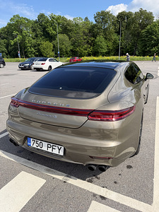 Porsche Panamera 4.8 s (6 foto / 7)