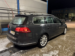 Volkswagen Passat (4 foto / 6)