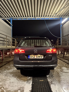 Volkswagen Passat (5 foto / 6)
