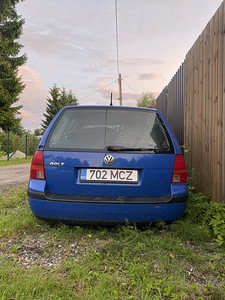 Volkswagen Golf Variant (2 foto / 4)