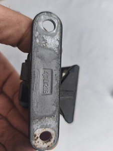 W203 vasaku tagumise ukse hinged (2 foto / 2)