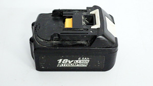 Makita 6,5ah 18V (2 foto / 2)