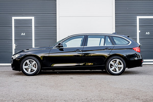 BMW 335d xDrive 3.0 R6 230kW (3 foto / 15)