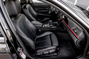 BMW 335d xDrive 3.0 R6 230kW (10 foto / 15)