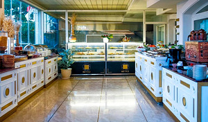 LA BOUTIQUE HOTELS & SUITES (ADULT ONLY 16+) (9 фото из 10)