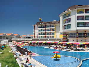 RAMADA RESORT SIDE (1 foto / 10)