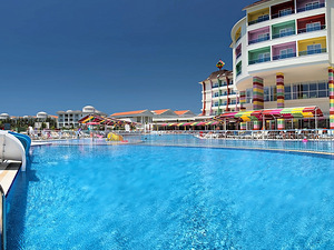 RAMADA RESORT SIDE (5 foto / 10)